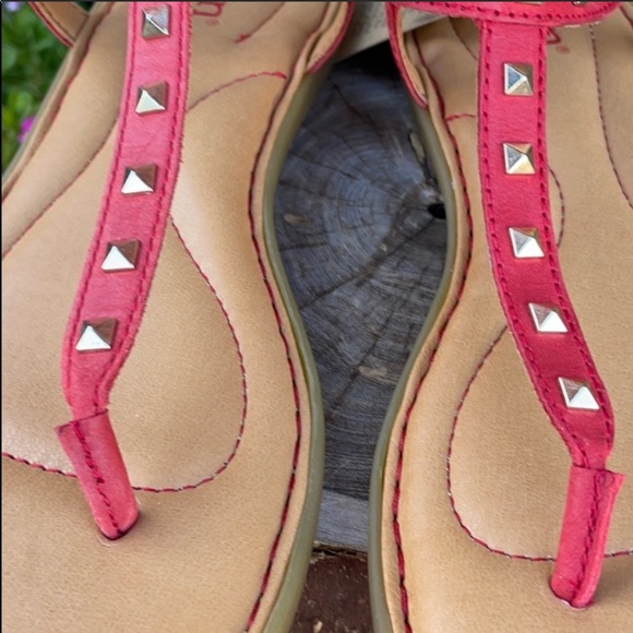 New BORN Chili Pepper Red Leather Sandals - Picture 5 of 16